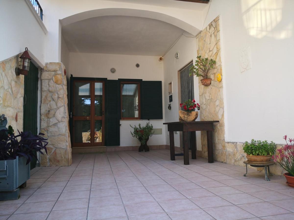 Villa Monacis Guest House Вьесте Экстерьер фото