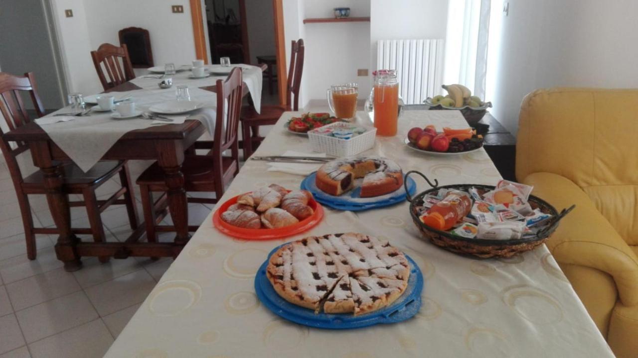 Villa Monacis Guest House Вьесте Экстерьер фото